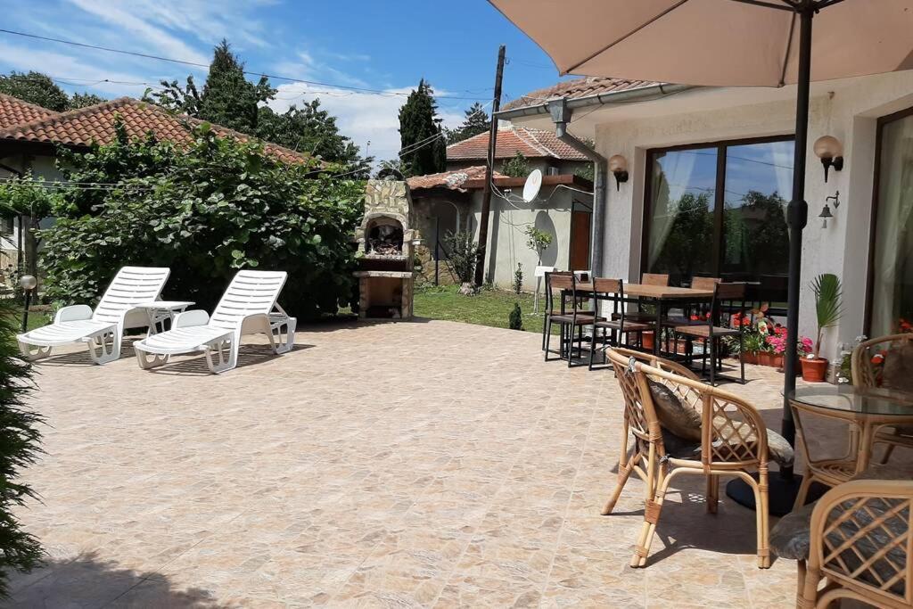 Guesthouse Oasis-Шабла Екстериор снимка