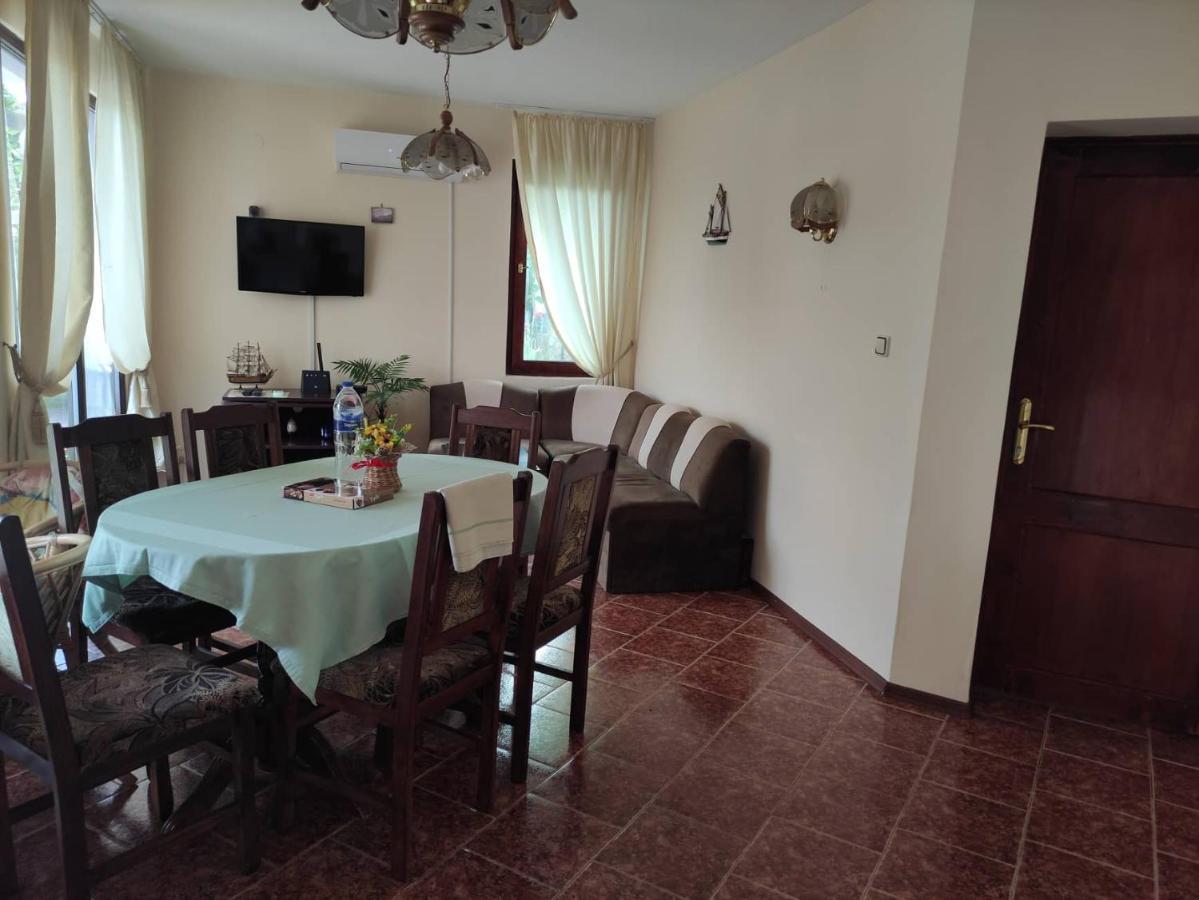Guesthouse Oasis-Шабла Екстериор снимка