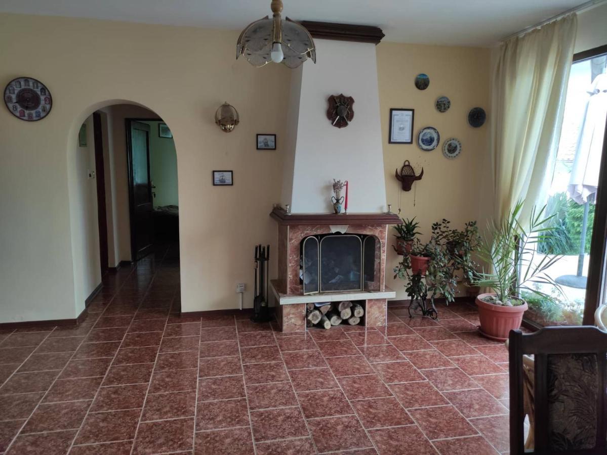 Guesthouse Oasis-Шабла Екстериор снимка