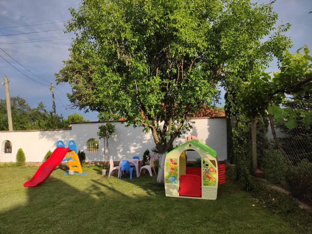 Guesthouse Oasis-Шабла Екстериор снимка